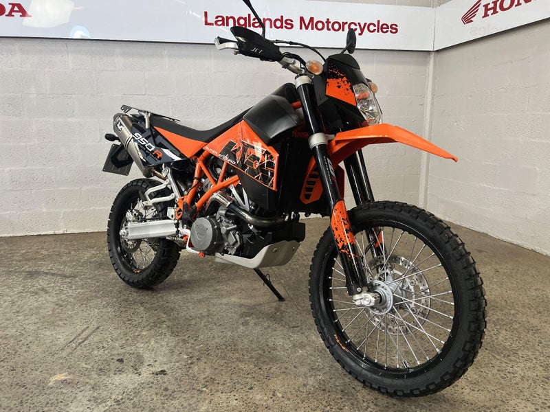 KTM 950