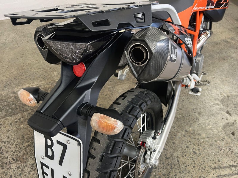 KTM 950