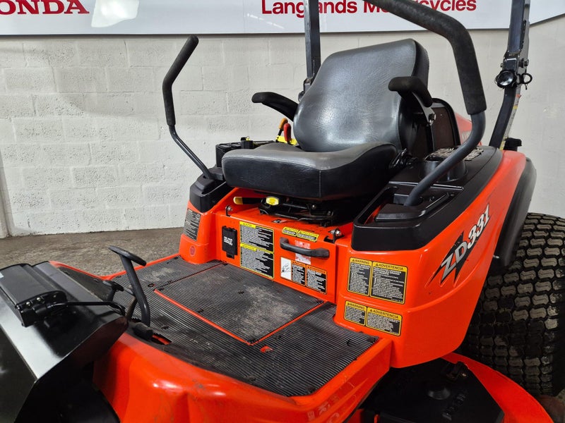 Kubota ZD331