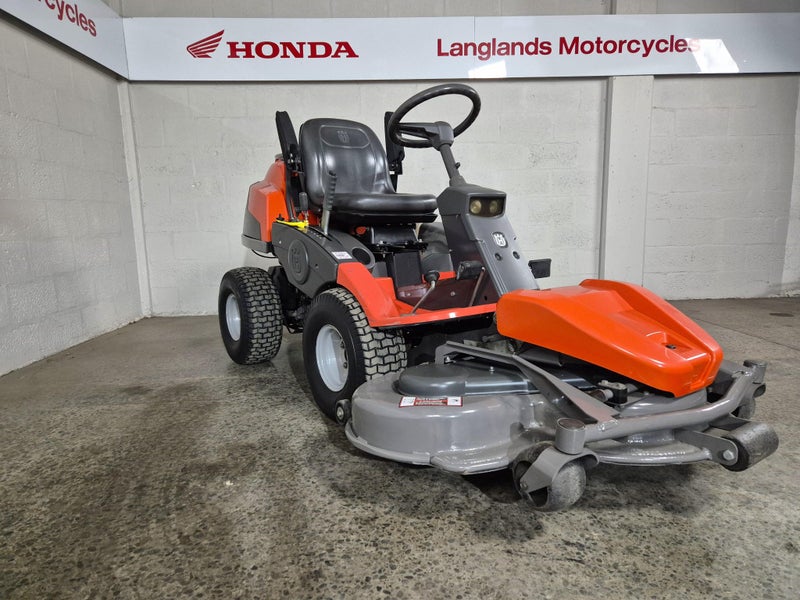 Husqvarna R422Ts