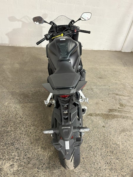 Honda CBR650R