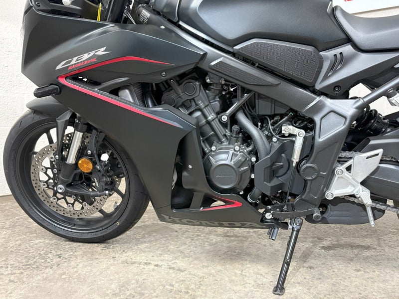 Honda CBR650R