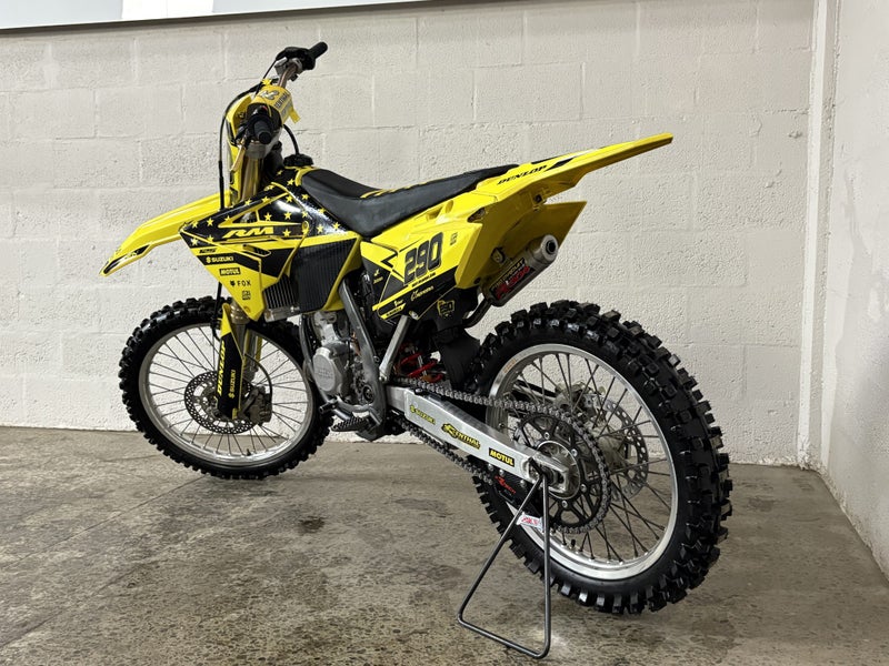 Suzuki RM125