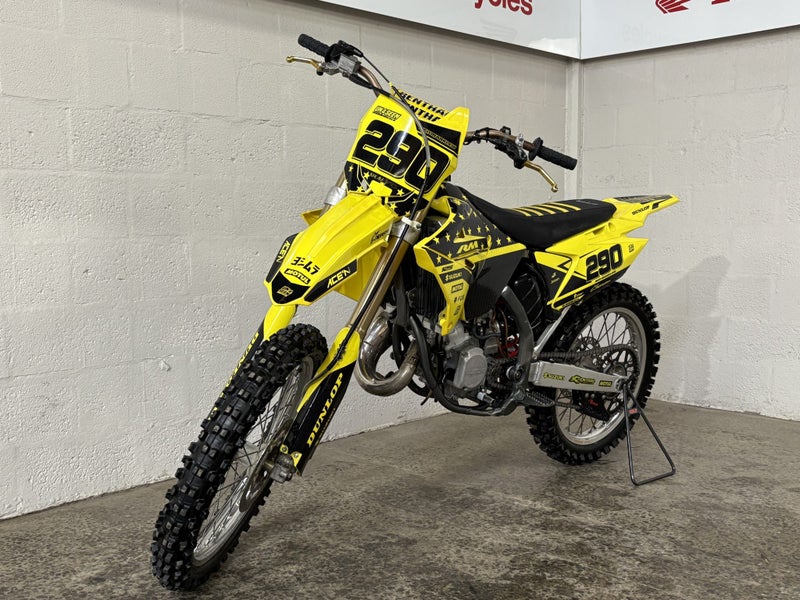 Suzuki RM125