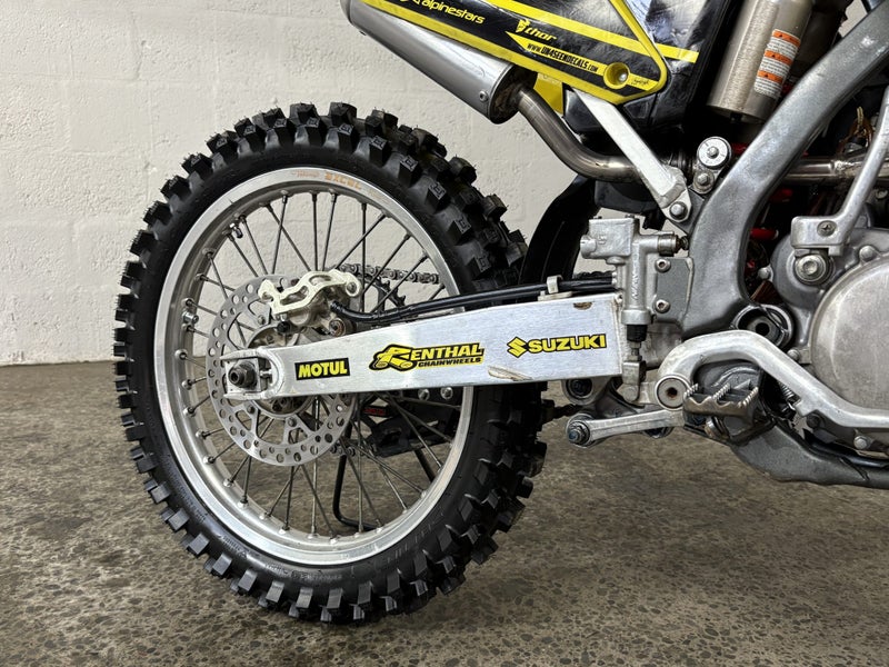 Suzuki RM125
